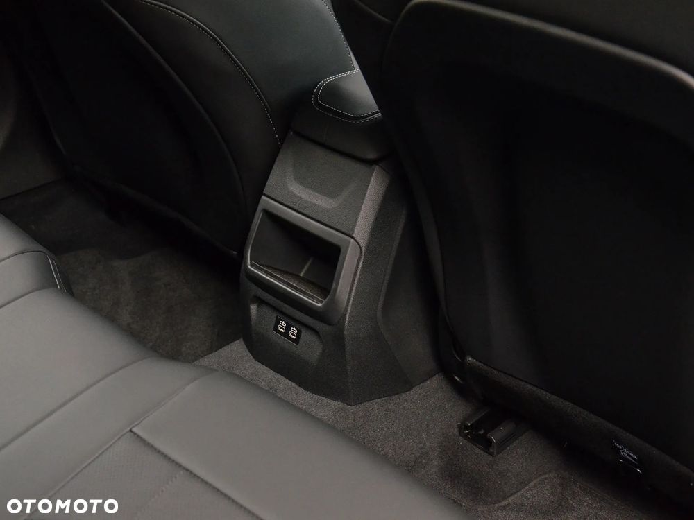 BMW Seria 1 120i M Sport - 26