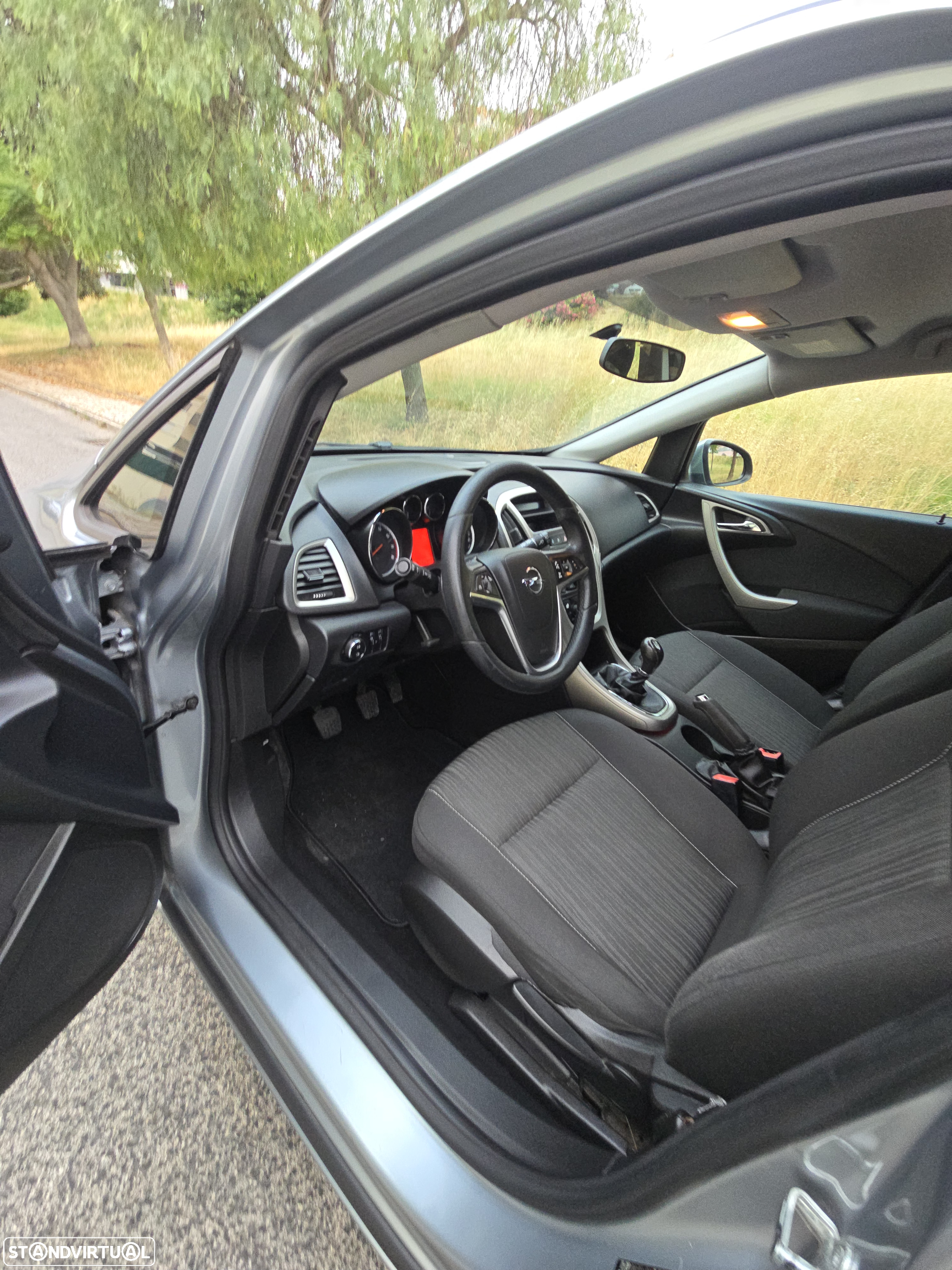 Opel Astra Sports Tourer 1.4 Executive J16 - 18