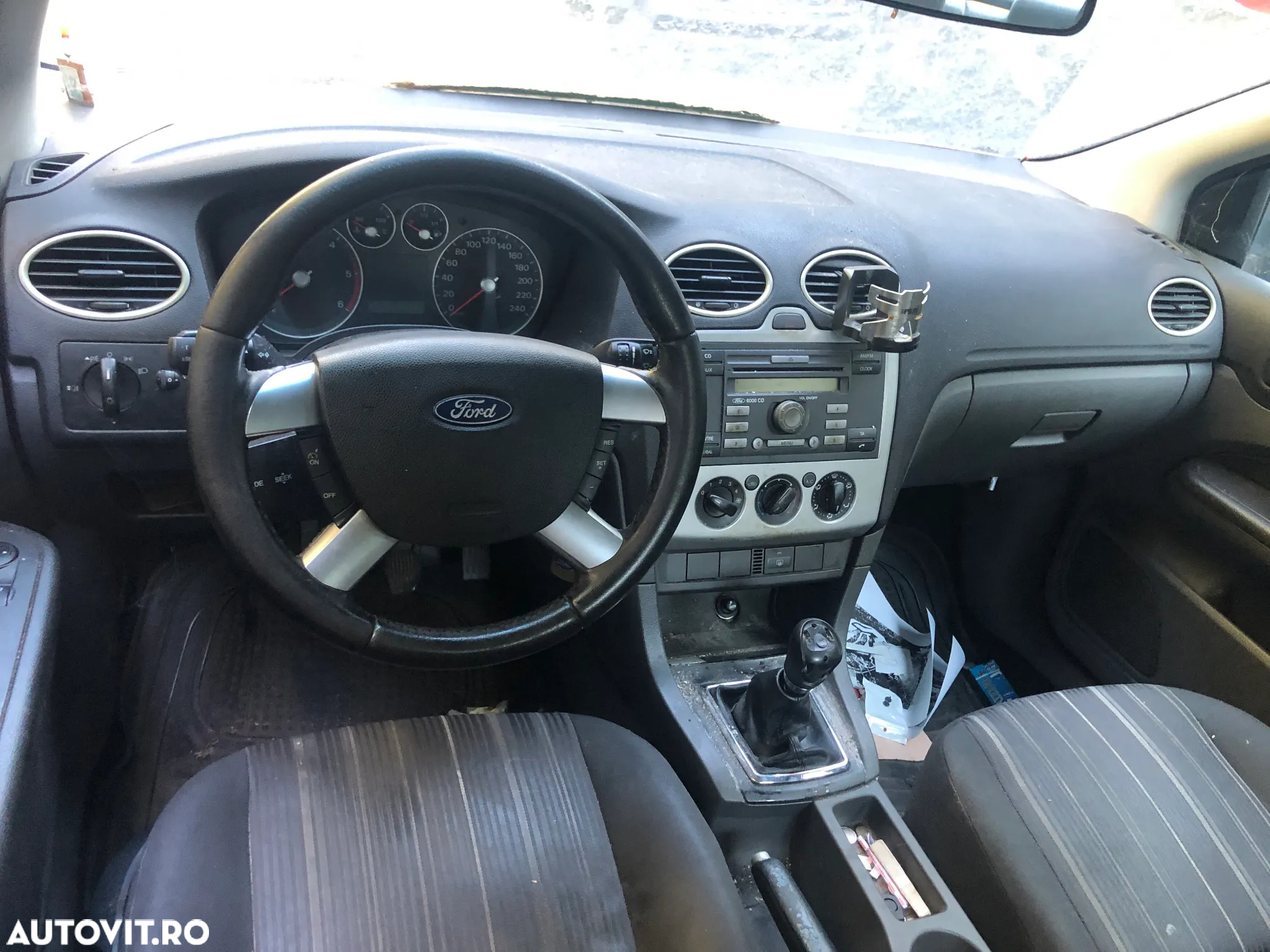 Dezmembrez Ford Focus 2 2006 verde 1,6 diesel - 6