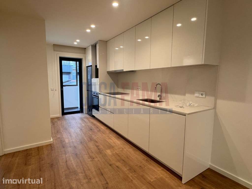 Apartamento T2 para arrendamento no coração da Póvoa de Varzim, a a... - Grande imagem: 4/18