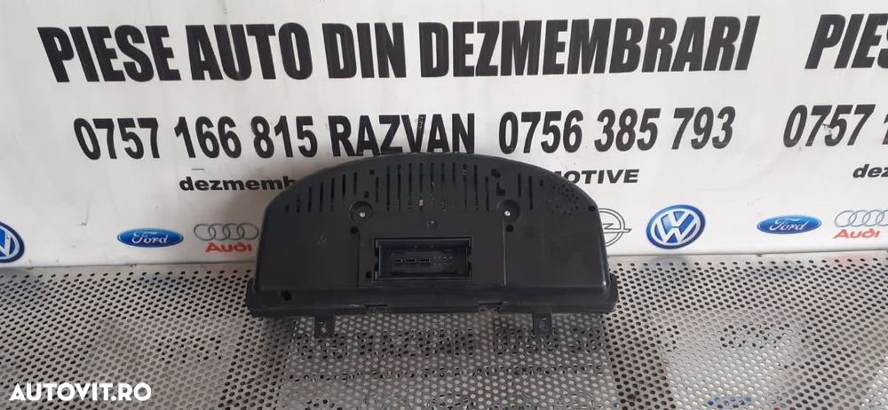 Ceasuri Bord VW Passat B6 Ecran Mare Volan Stanga Germania - 4