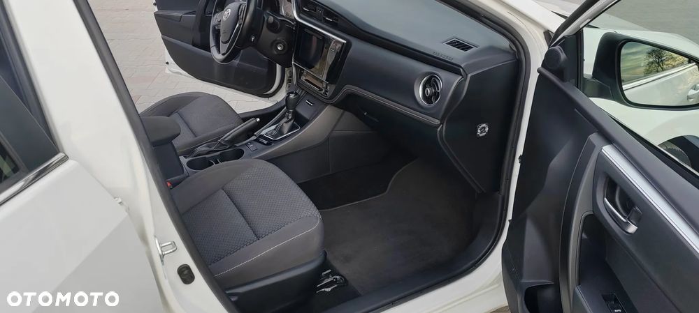 Toyota Corolla 1.6 Prestige MS EU6 - 13