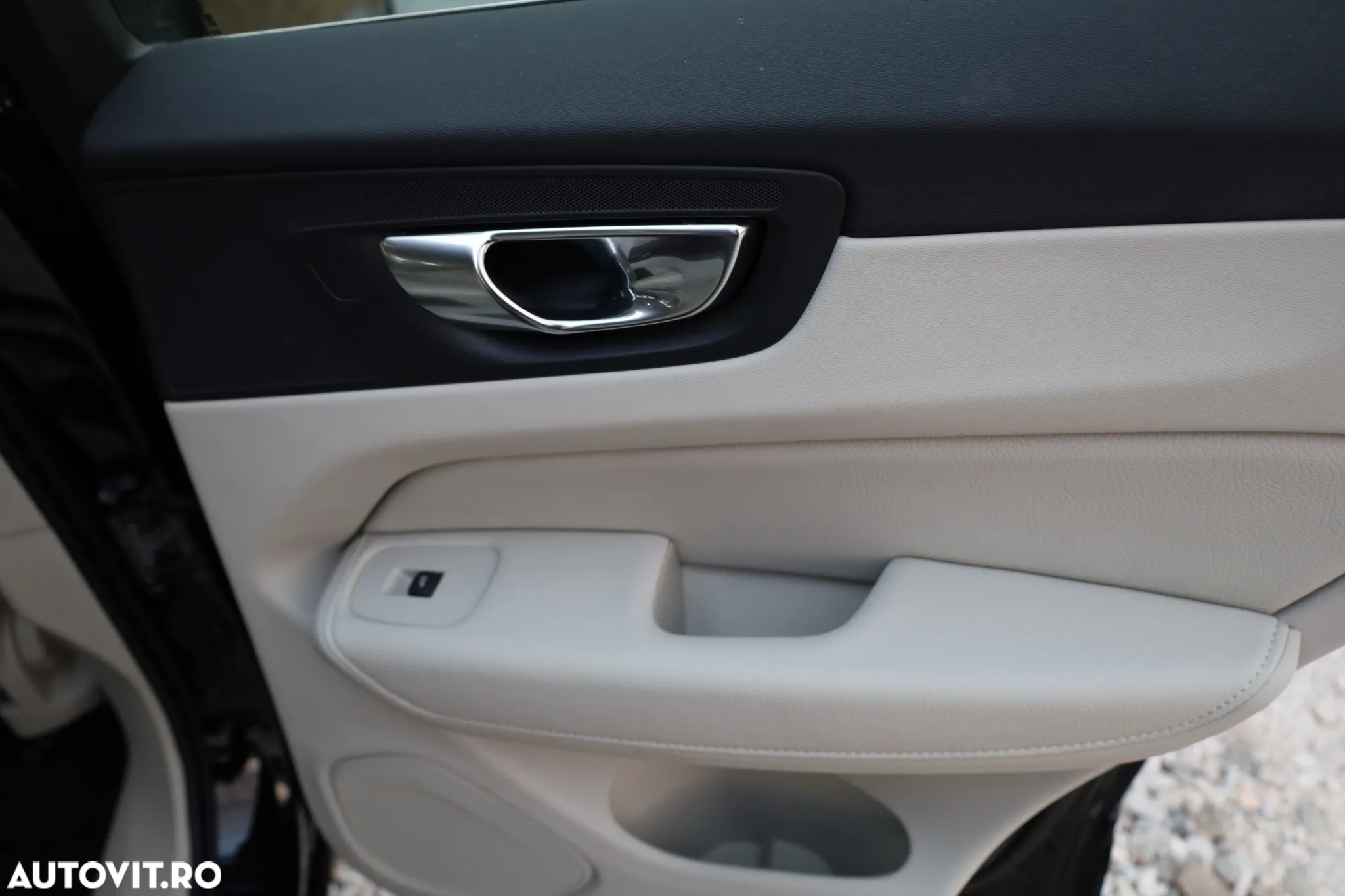 Volvo XC 60 B4 D Geartronic Momentum - 15