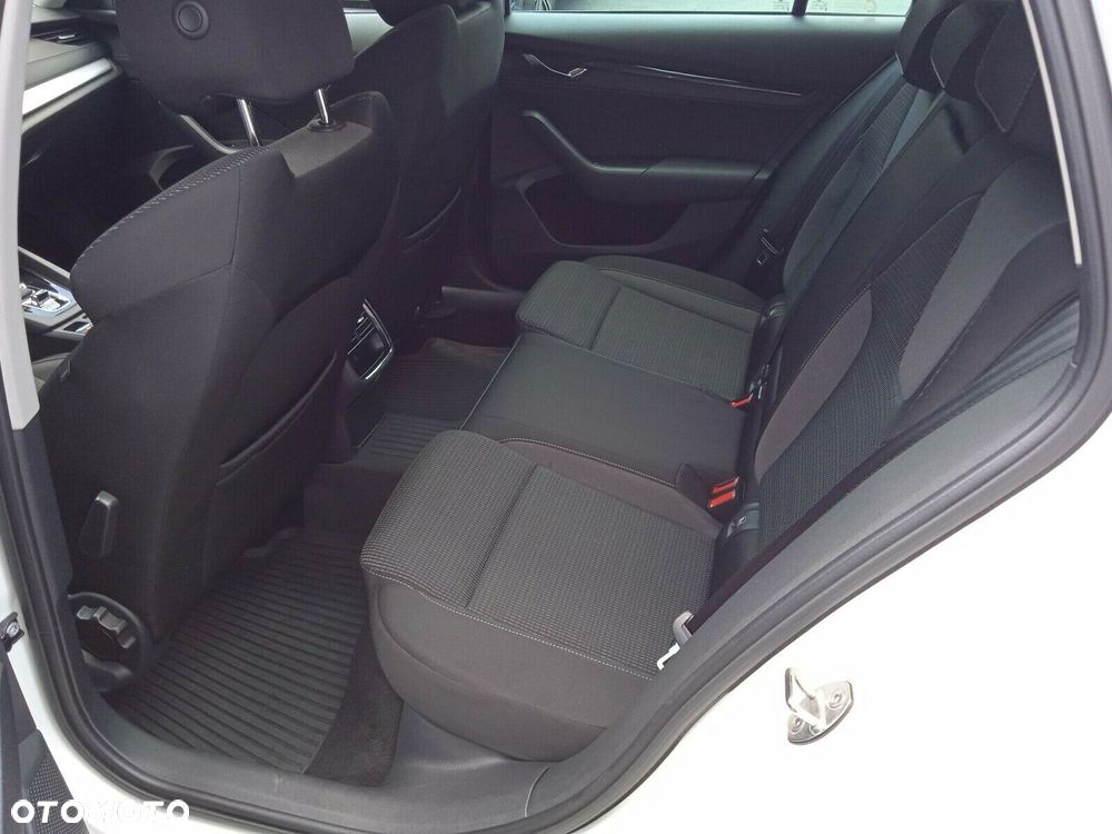 Skoda Octavia 2.0 TDI Ambition DSG - 13