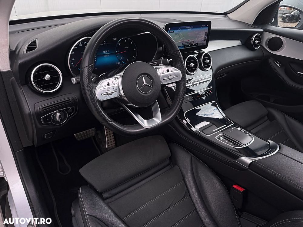 Mercedes-Benz GLC 220 d 4MATIC 9G-TRONIC AMG Line Plus - 22