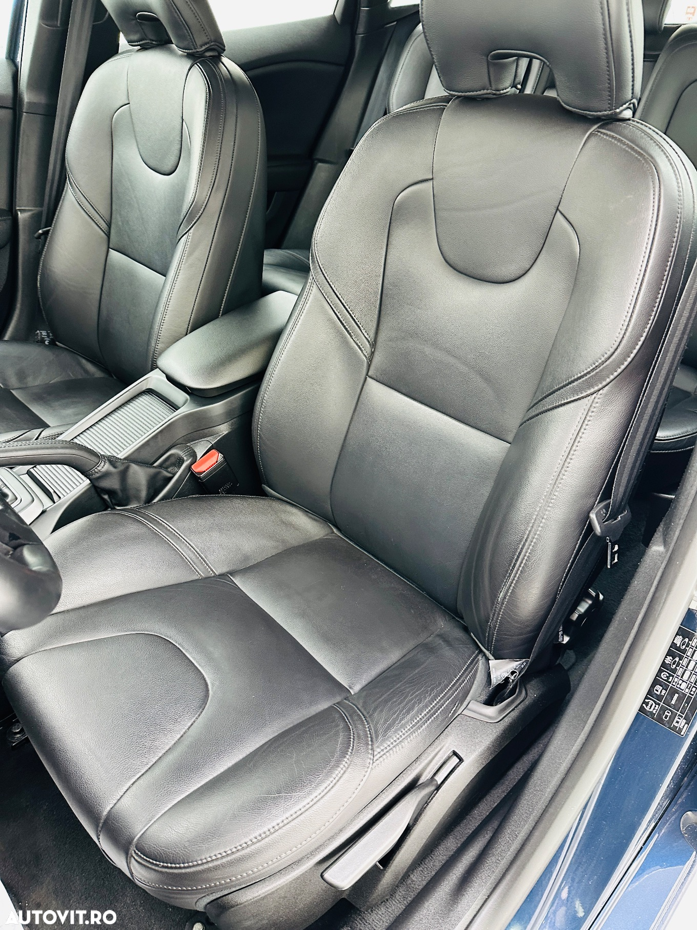 Volvo V40 D2 94g Kinetic - 9
