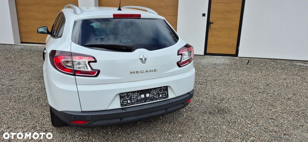 Renault Megane 2.0 16V Bose Edition CVT - 26