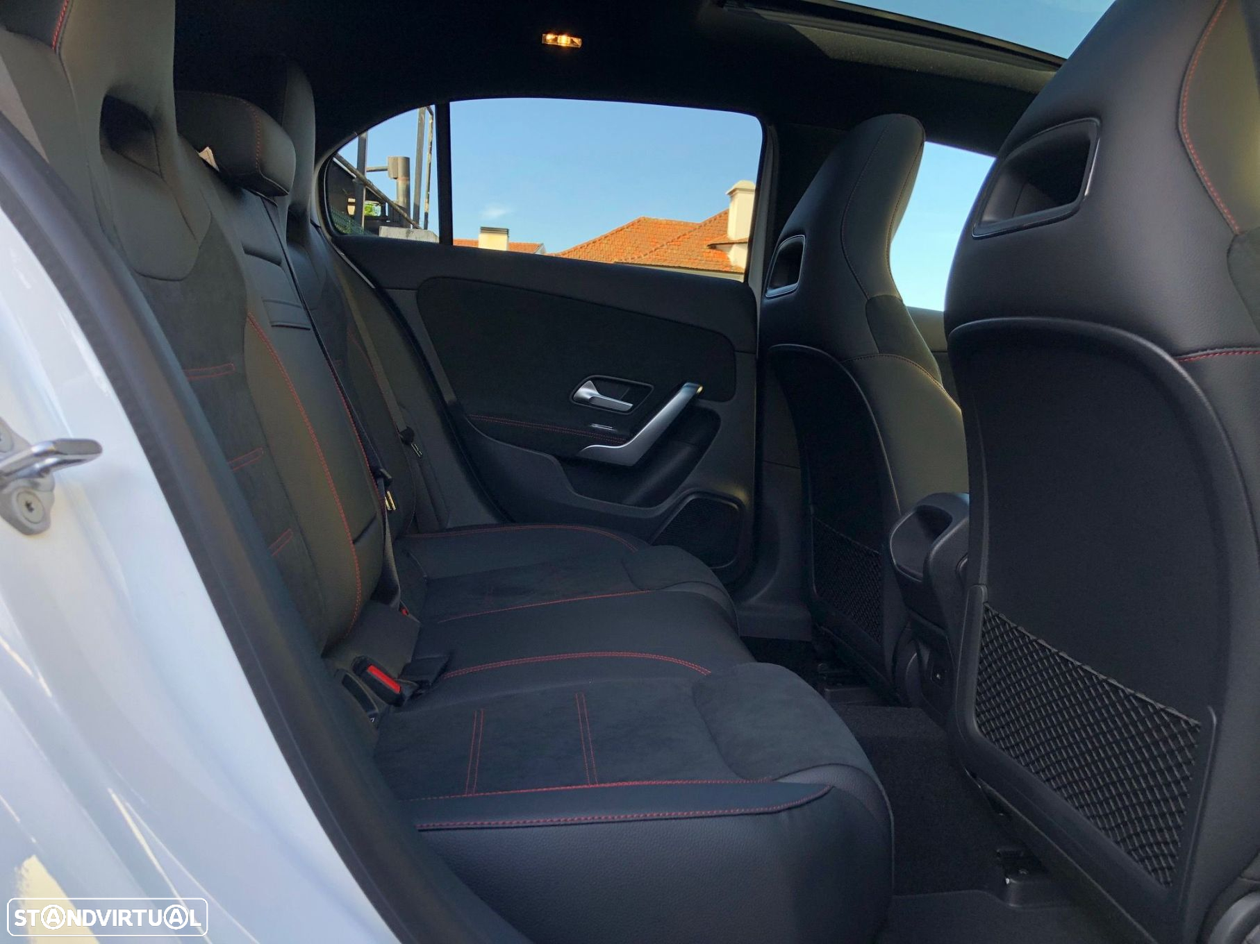 Mercedes-Benz A 250 e AMG Line - 26