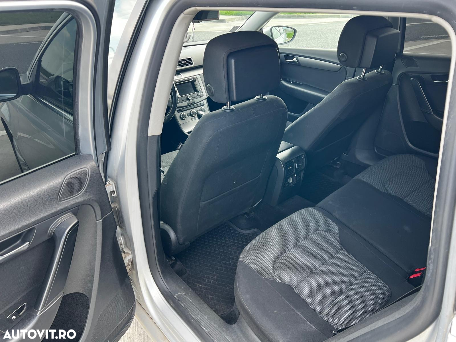 Volkswagen Passat Variant 2.0 TDI DSG BlueMotion Technology Highline - 11