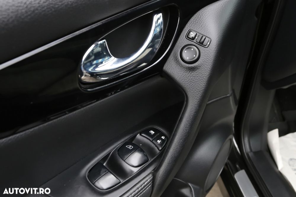 Nissan Qashqai 1.6 DCI Start/Stop 4X4-i Tekna - 19