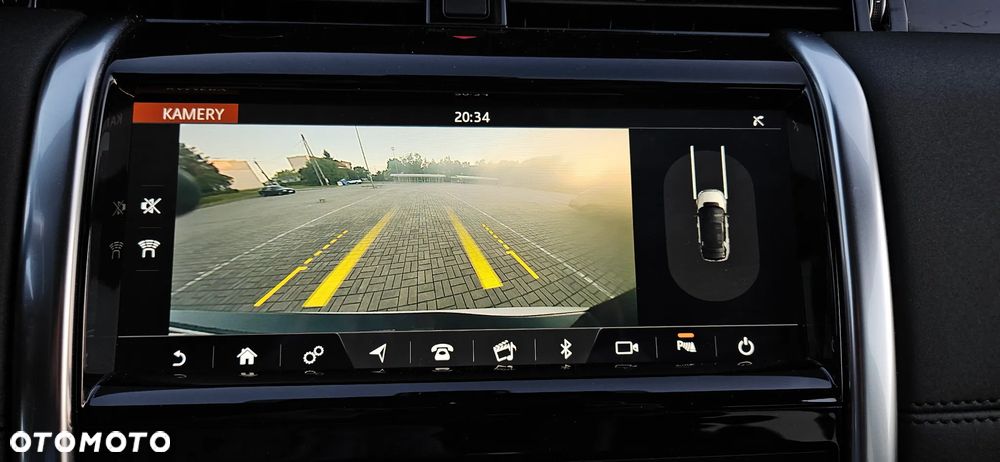 Land Rover Discovery Sport TD4 HSE Luxury - 17