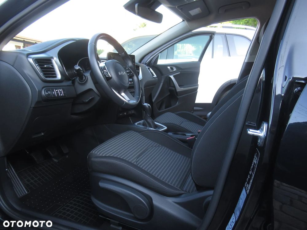 Kia Ceed 1.5 T-GDI M - 5
