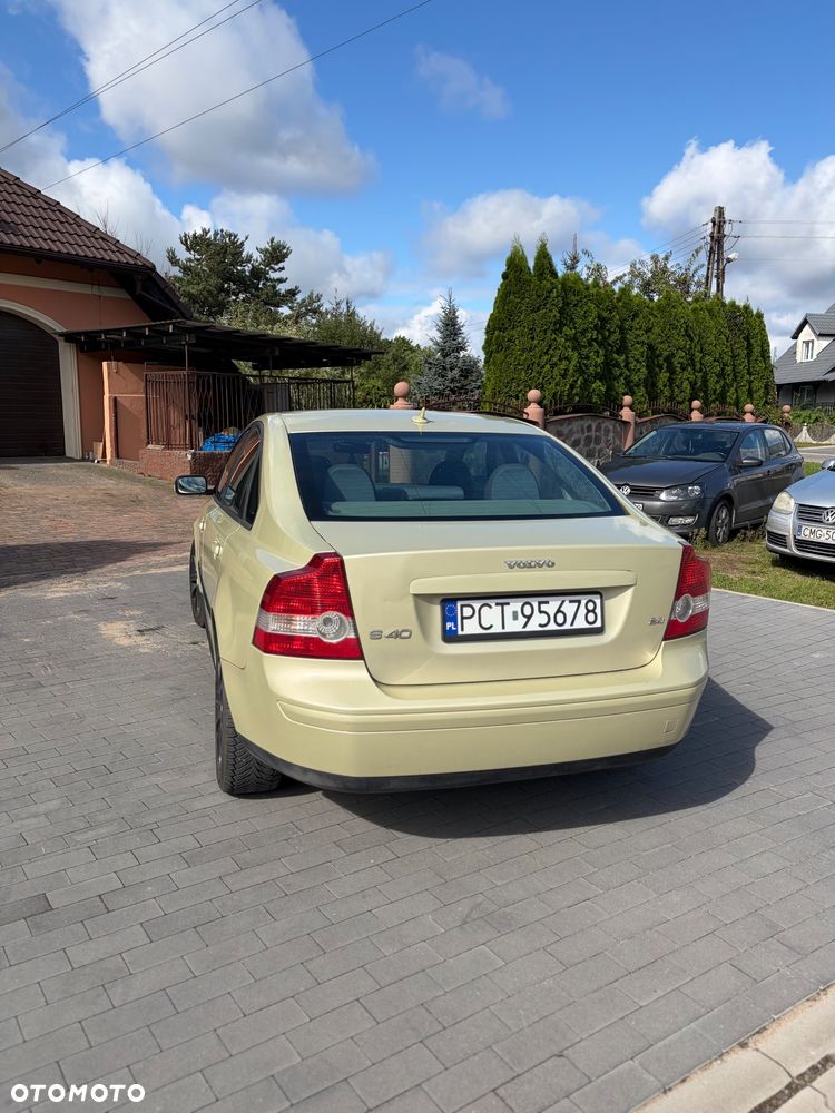 Volvo S40 2.4i - 5