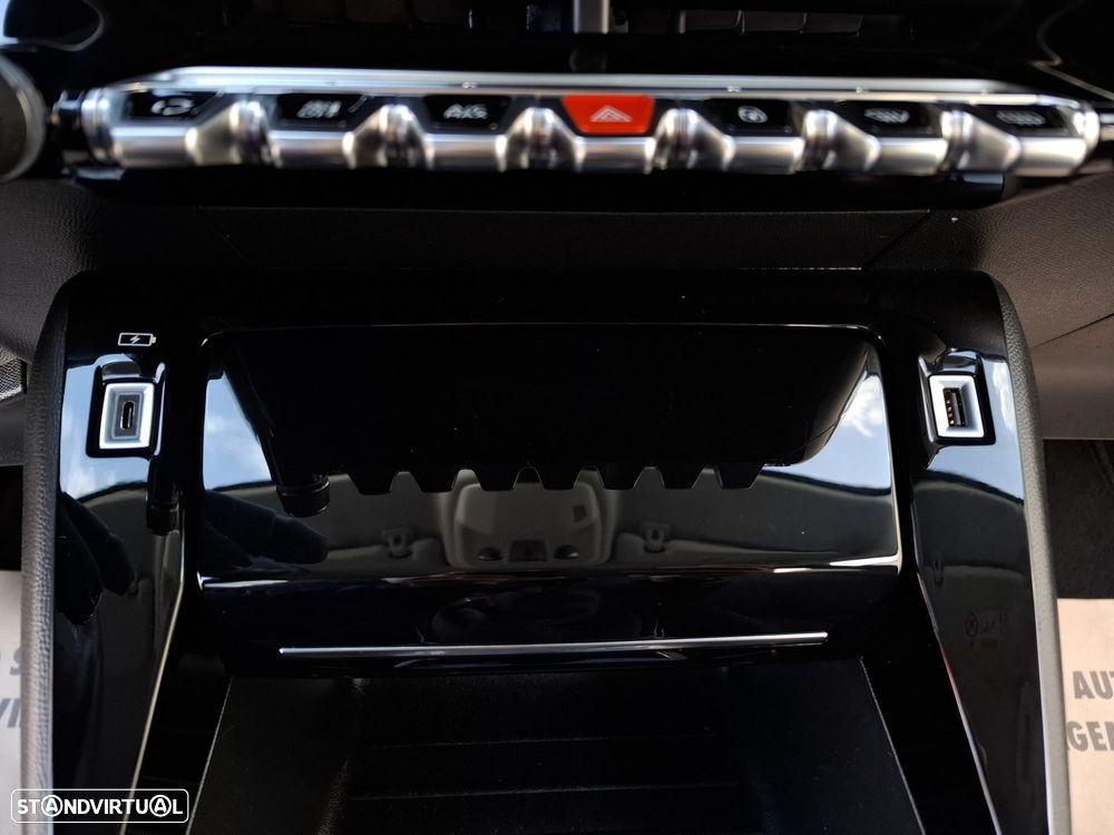 Peugeot 208 1.2 PureTech Allure Pack - 35