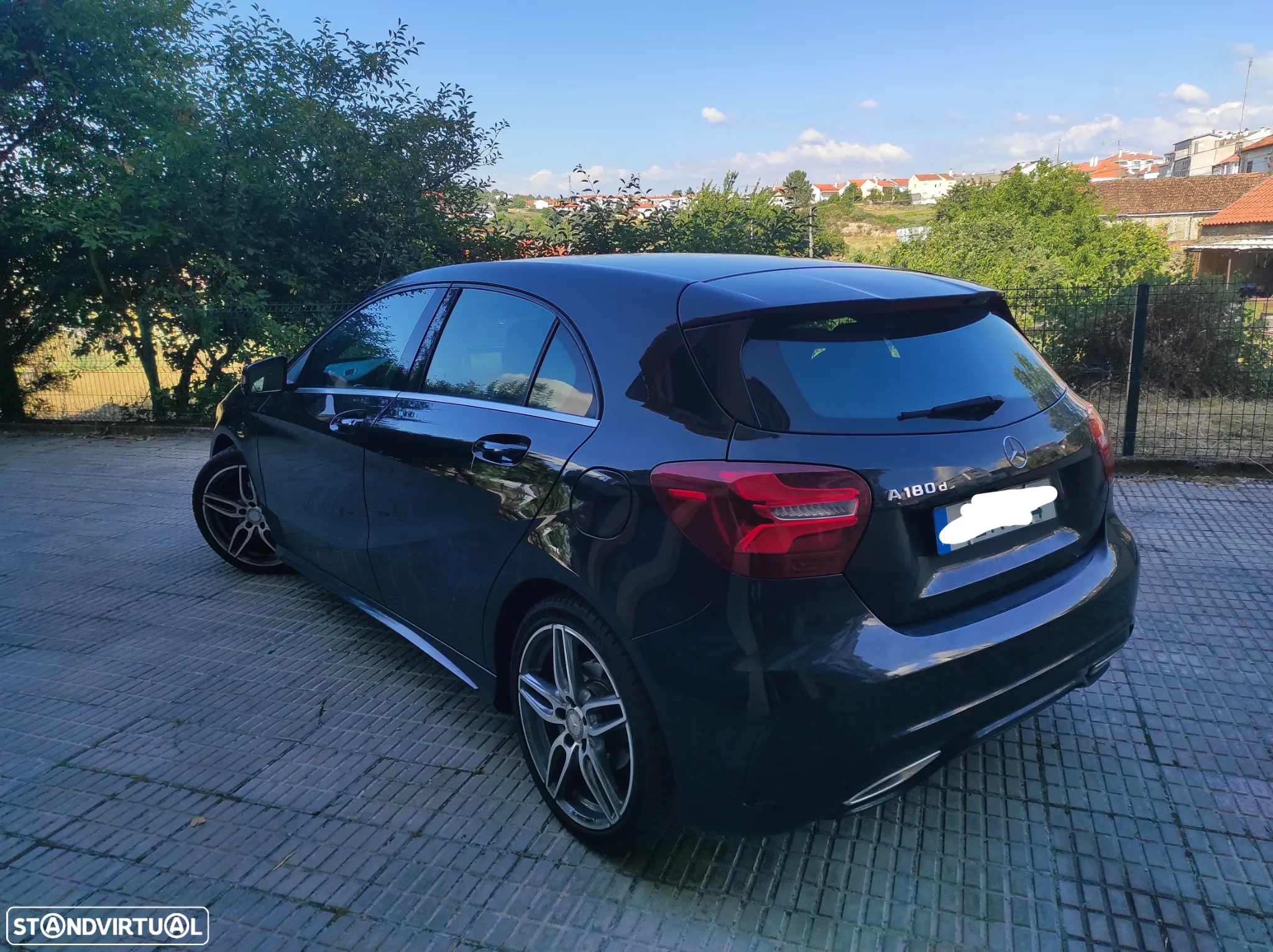 Mercedes-Benz A 180 CDi BE AMG Line - 9