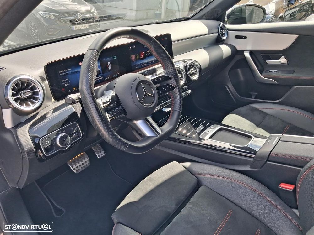 Mercedes-Benz A 200 AMG Line Aut. - 11