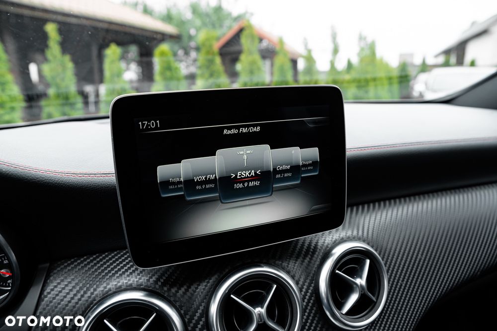 Mercedes-Benz Klasa A 200 7G-DCT AMG Line - 34