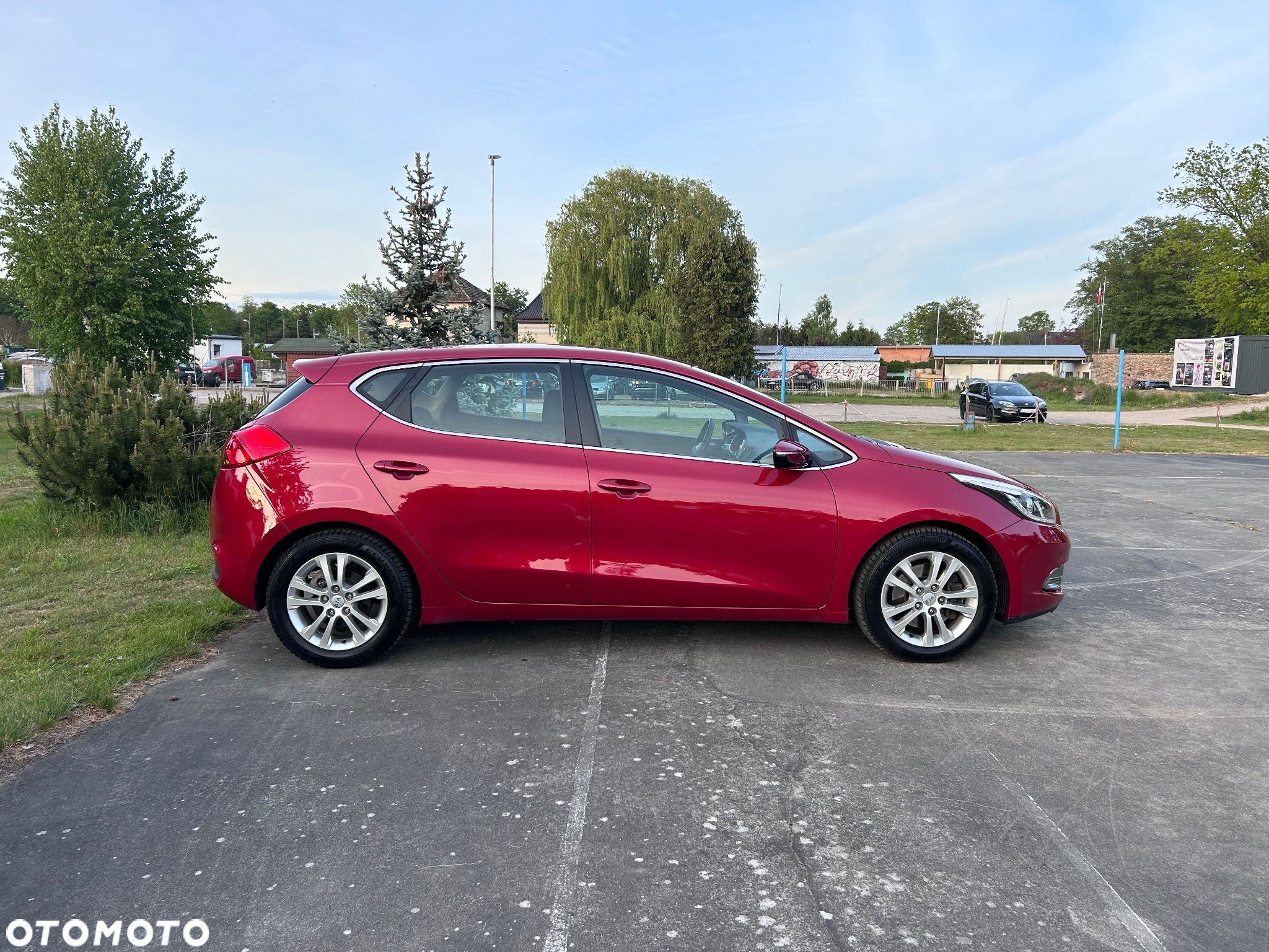 Kia Ceed 1.6 GDI DCT SW Platinum Edition - 13