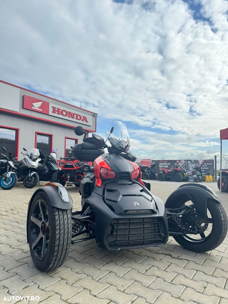 Can-Am Ryker 900 - 3