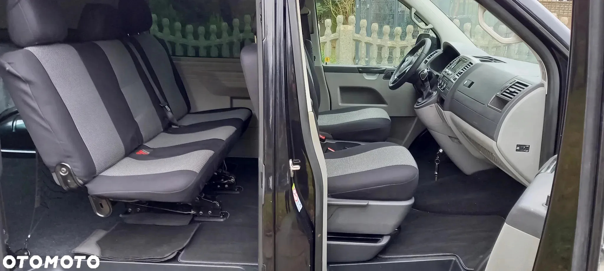 Volkswagen Transporter - 11