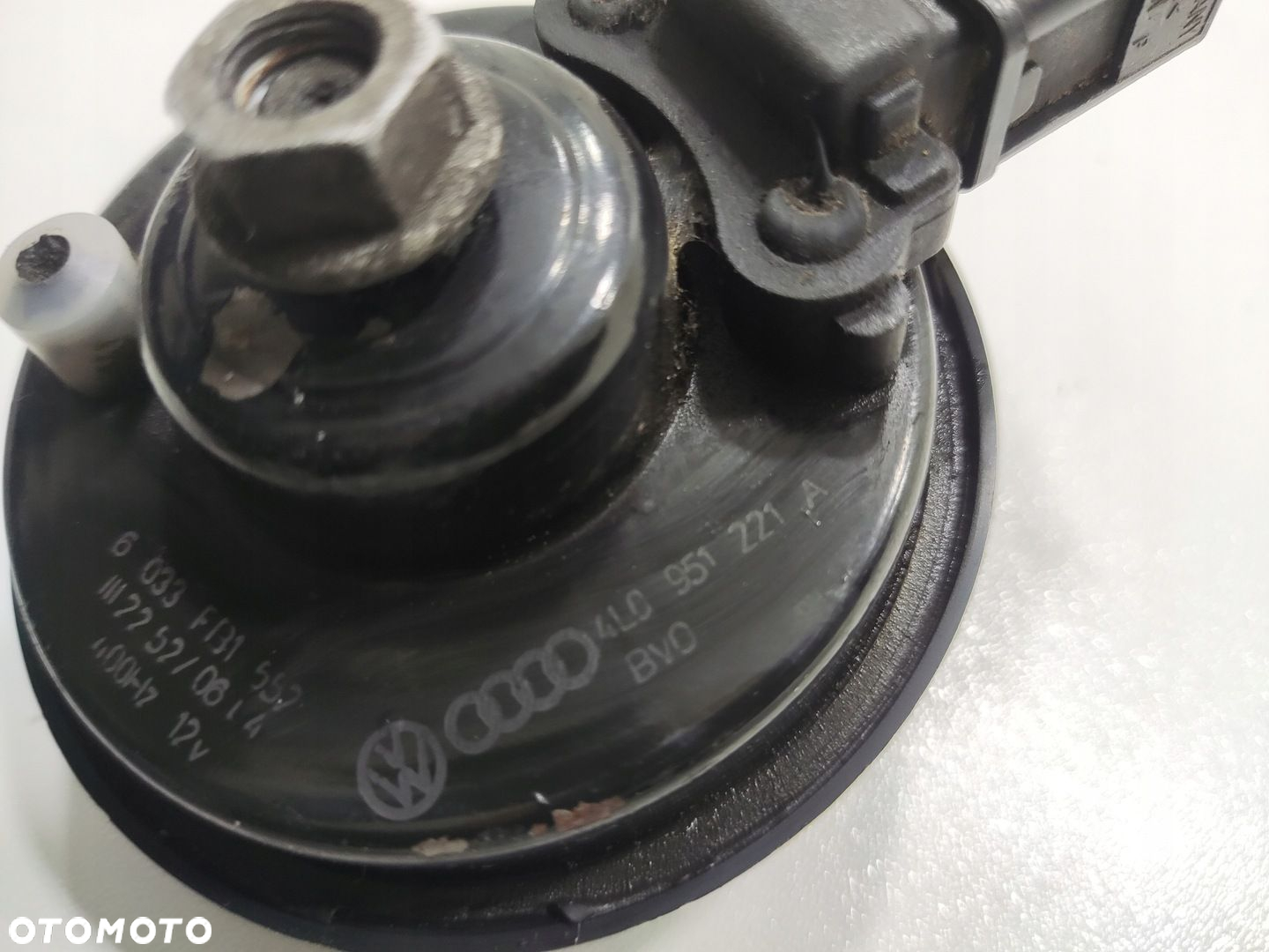 KLAKSON SYGNAŁ DŹWIĘKOWY AUDI Q7 I 4L 2005-2009 4L0951221A - 5