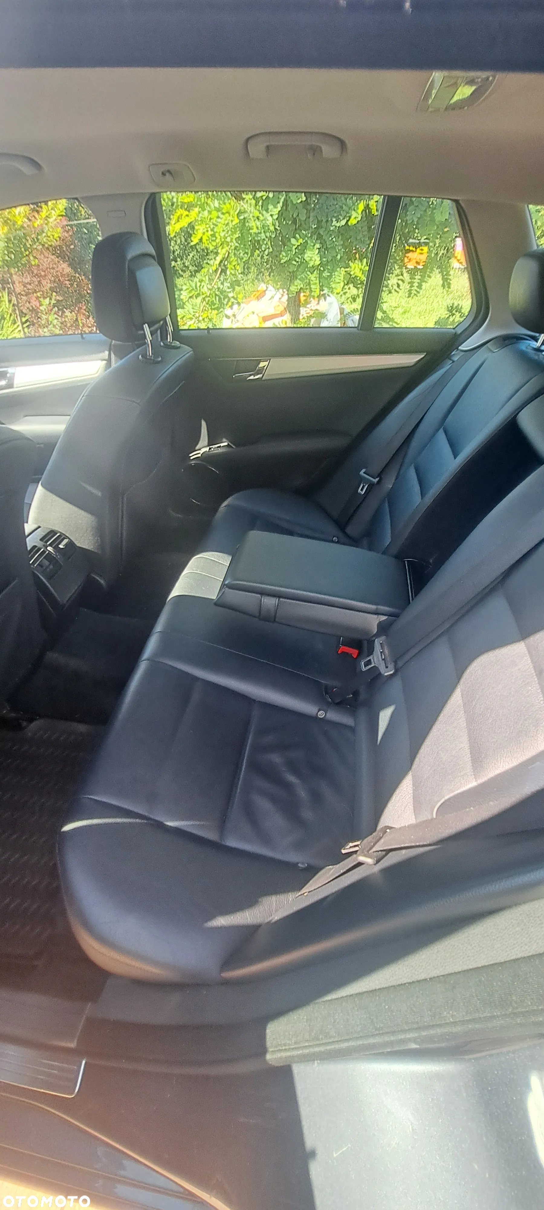 Mercedes-Benz Klasa C 180 T Kompressor Automatik BlueEFFICIENCY Avantgarde - 8