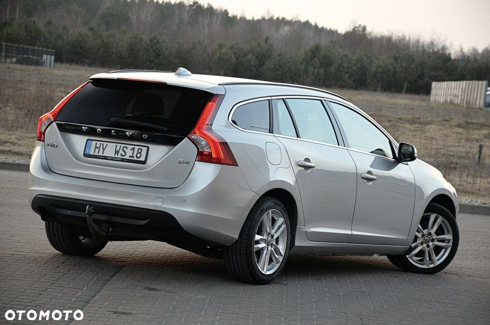 Volvo V60 - 11