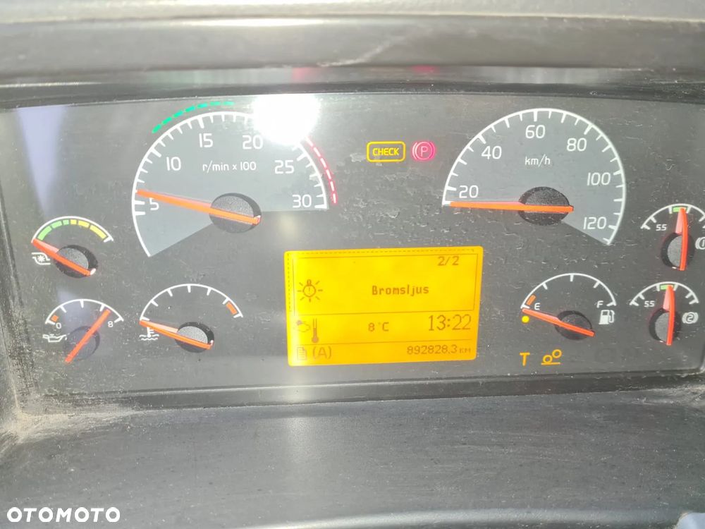 Volvo FM 410 KONTENER IZOTERMICZNY OTWIERANY BOK 18 PALET KABINA SYPIALNA - 22