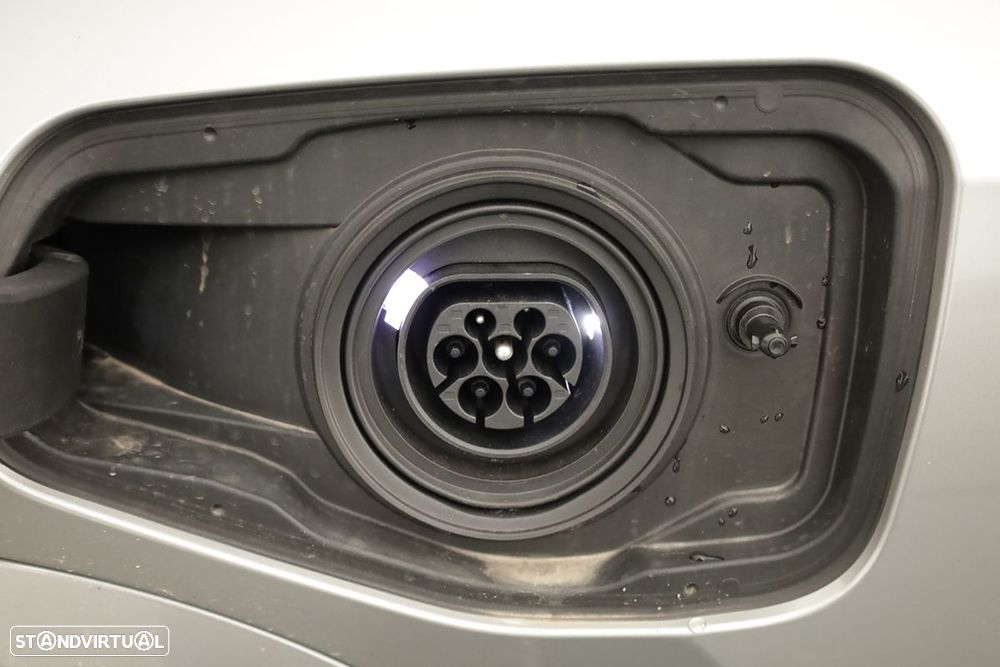 BMW X1 xDrive25e Pack Desportivo M - 7