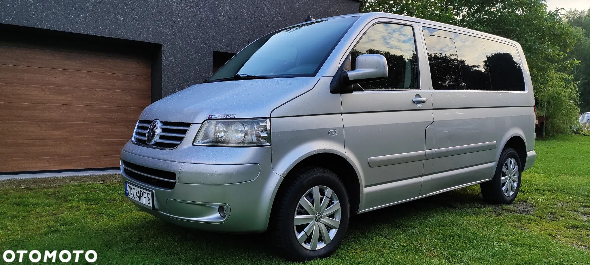 Volkswagen Transporter T5 TDI L2H1 - 1
