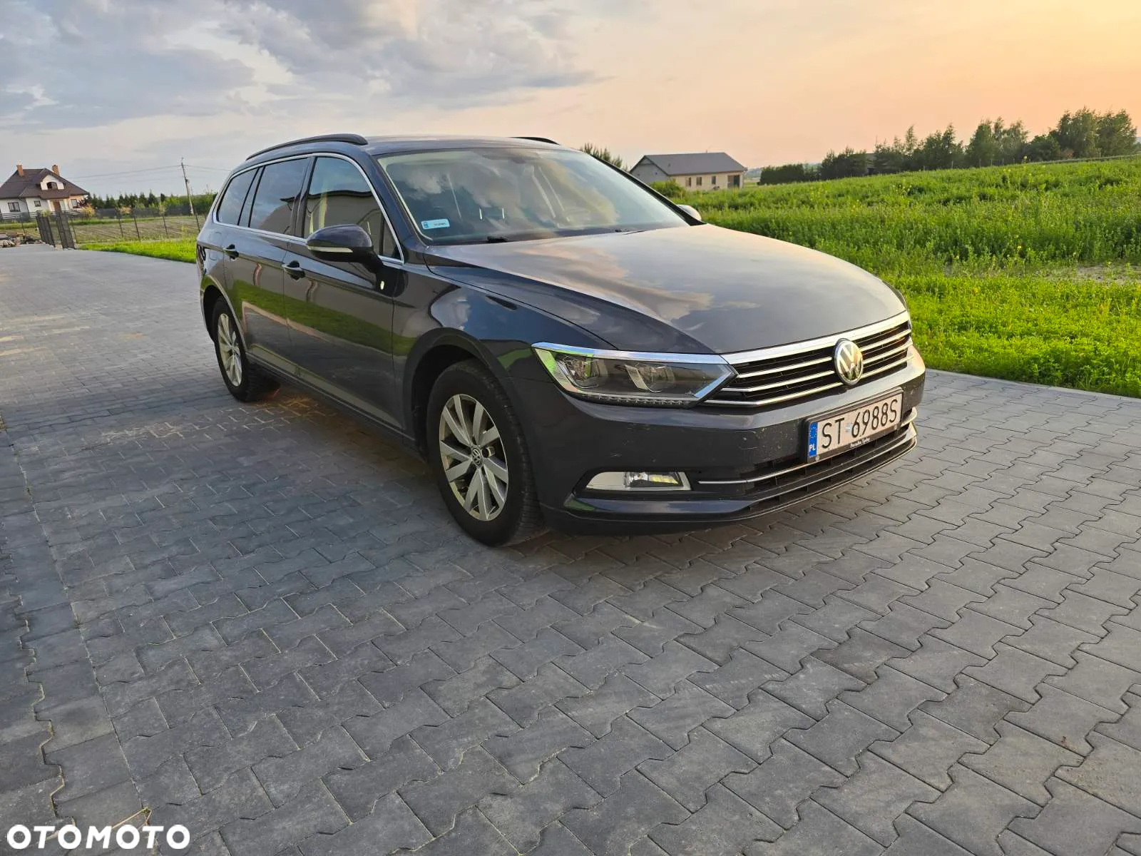 Volkswagen Passat 2.0 TDI BMT Comfortline DSG - 2