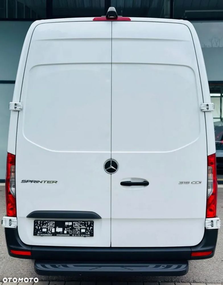 Mercedes-Benz Sprinter - 6