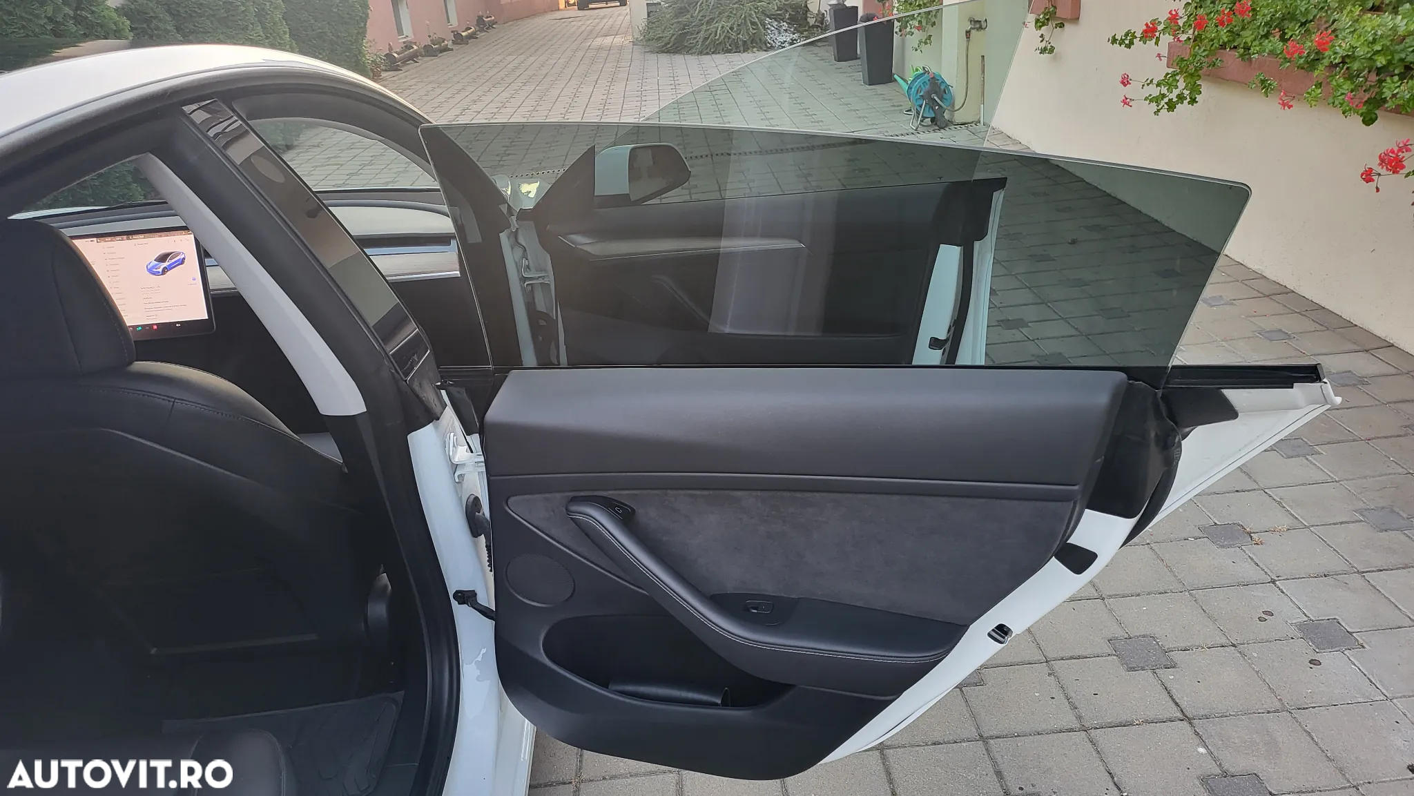 Tesla Model 3 Langstreckenbatterie Allradantrieb Dual Motor Performance - 23