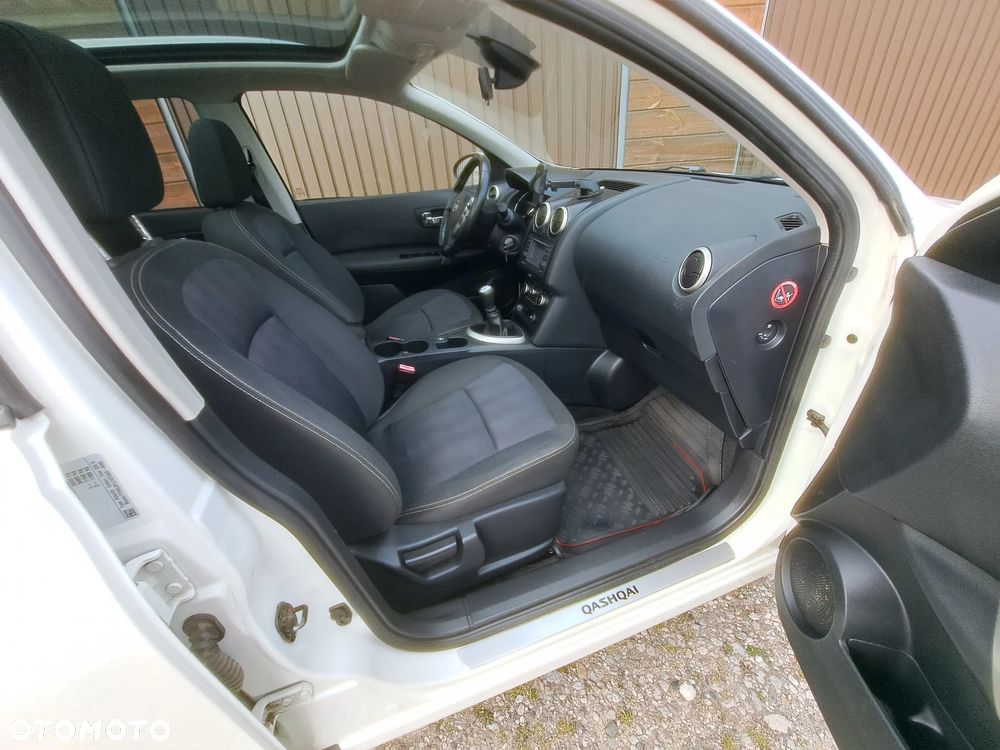 Nissan Qashqai 1.6 DCi Tekna - 19