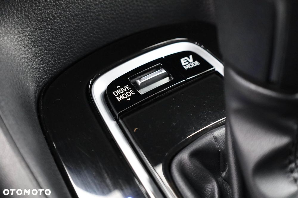 Toyota Corolla 1.8 Hybrid Comfort - 26