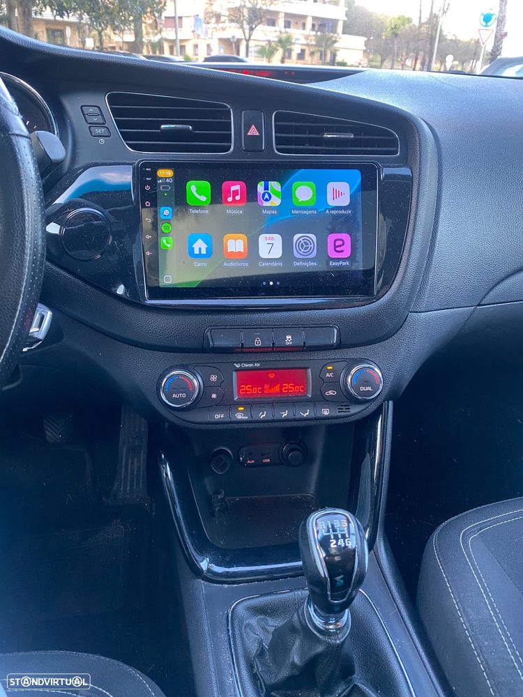 Kia Ceed SW 1.4 CRDi - 9