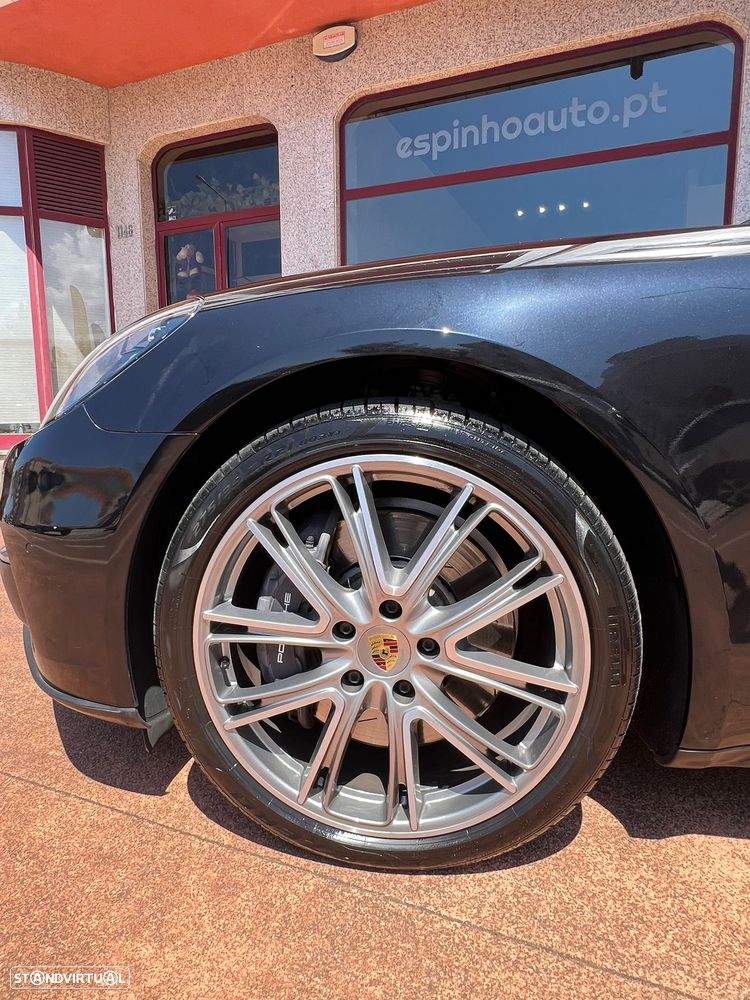 Porsche Panamera Sport Turismo 4 E-Hybrid - 8