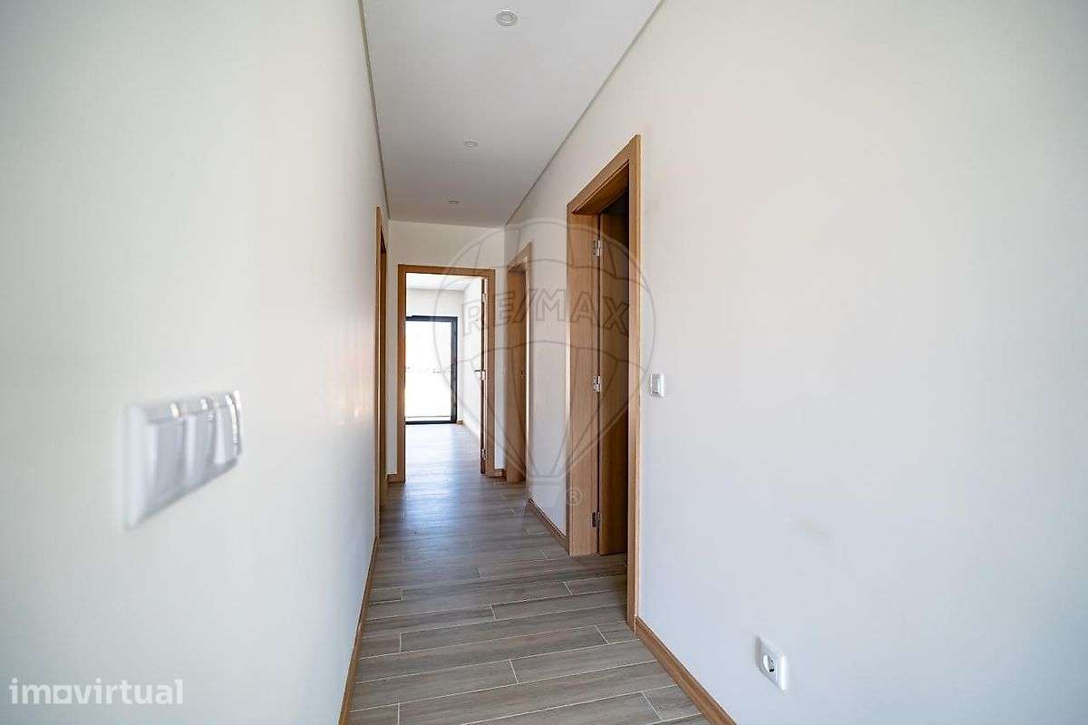 Apartamento T2 para venda - Grande imagem: 2/17