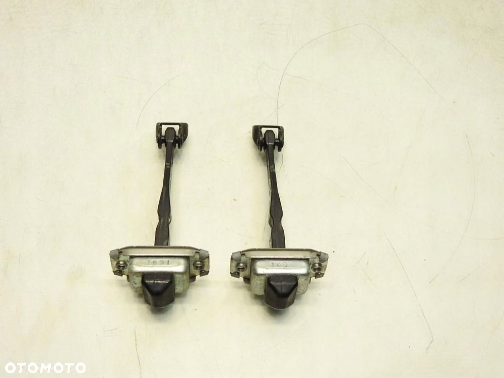 OGRANICZNIK DRZWI TYŁ RENAULT MEGANE IV HB - 4