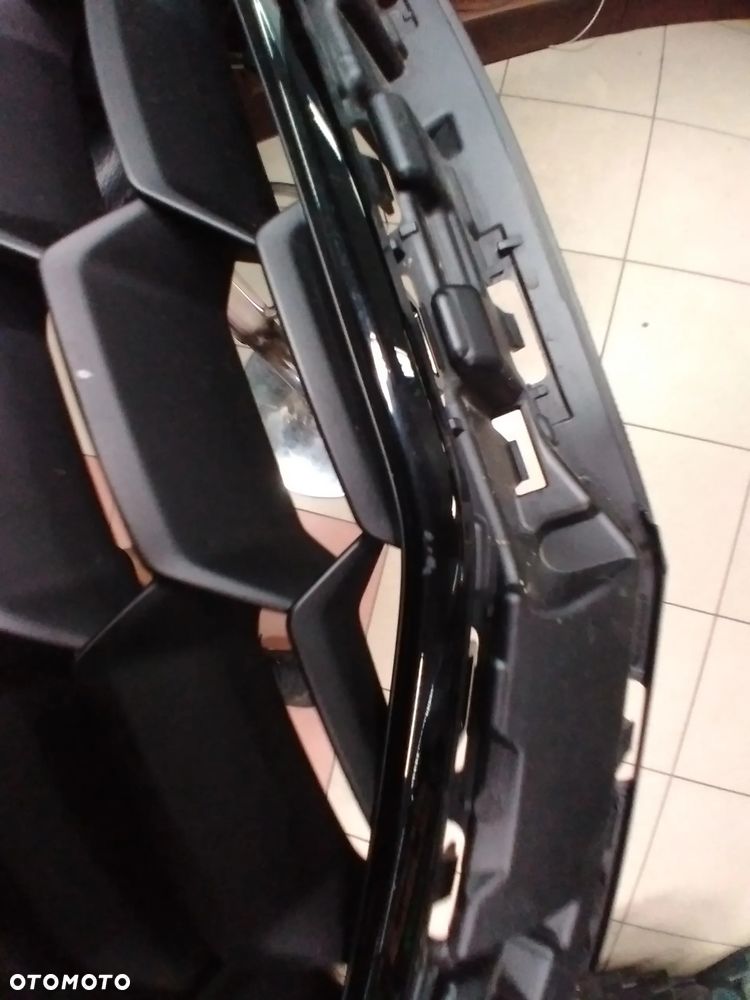 Audi A3 8Y Atrapa Grill S-Line Czarna 8y0853651b - 2