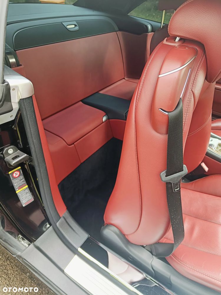 Mercedes-Benz SL - 12