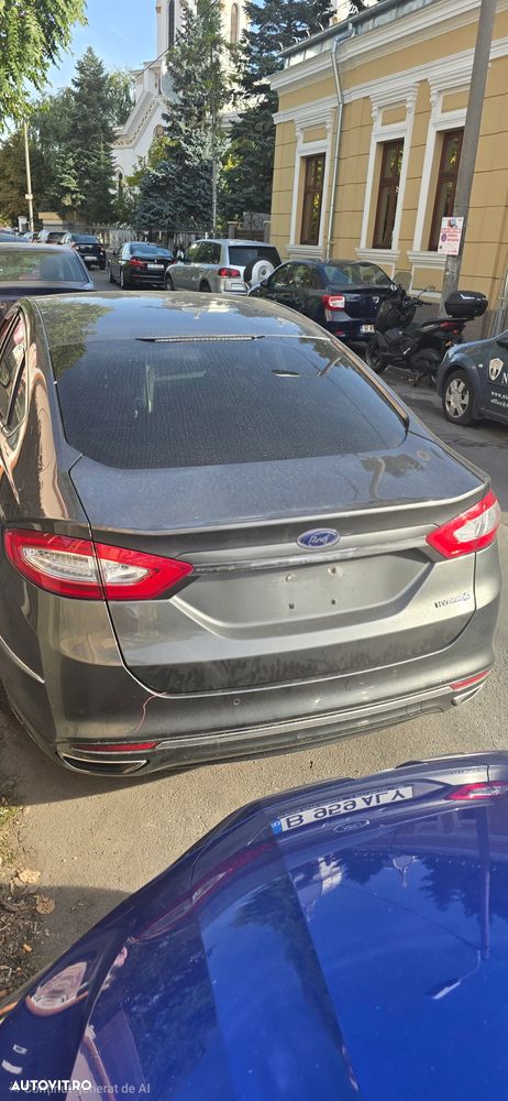 Ford Mondeo 2.0 HEV Vignale - 8