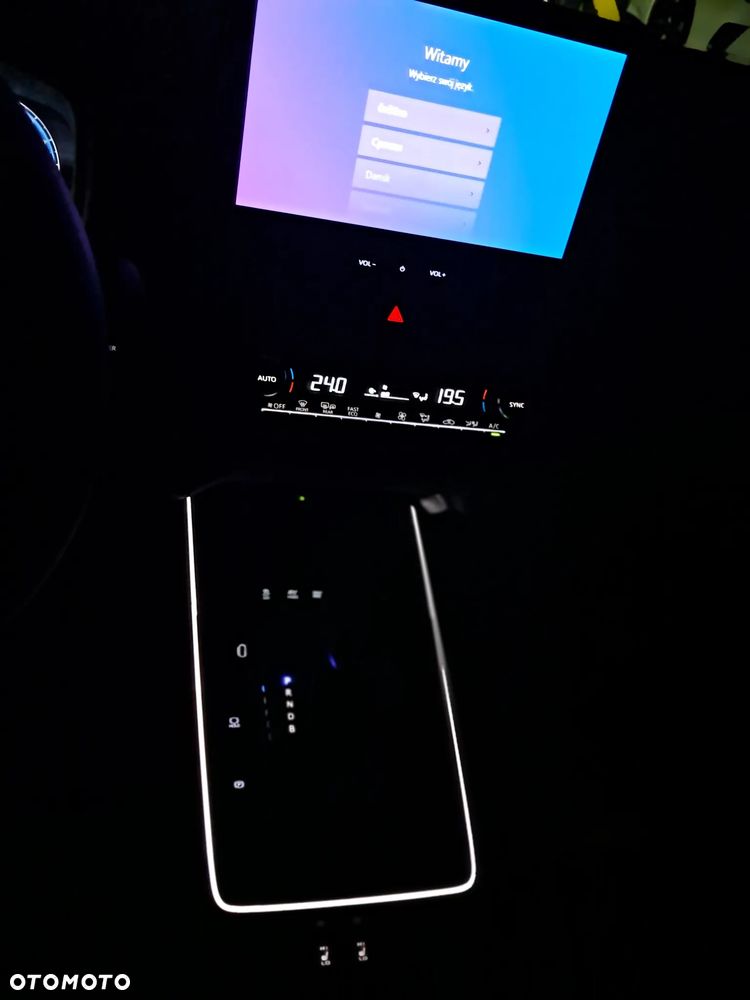 Toyota Corolla Cross 2.0 Hybrid Executive - 8