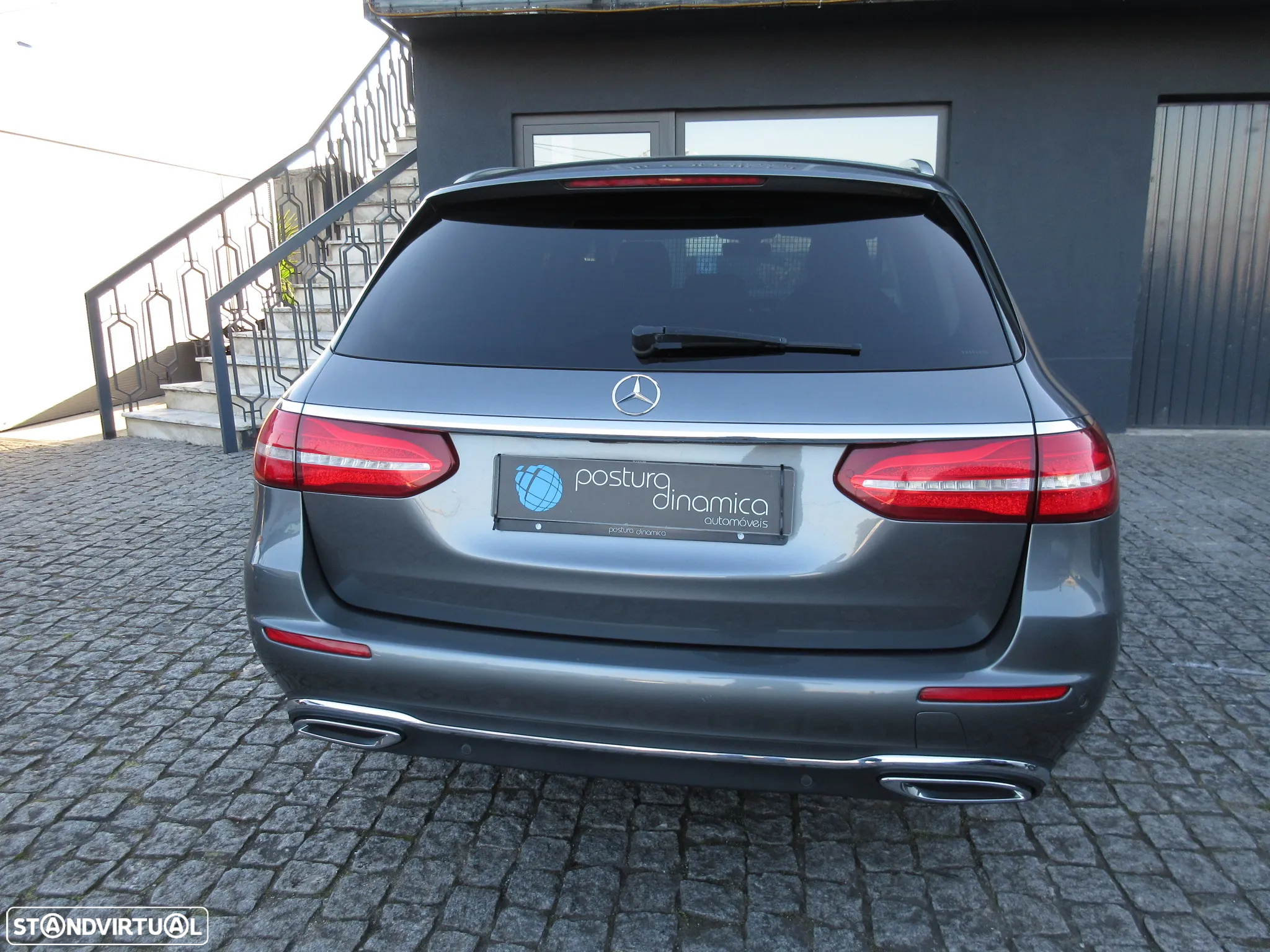 Mercedes-Benz E 200 - 9