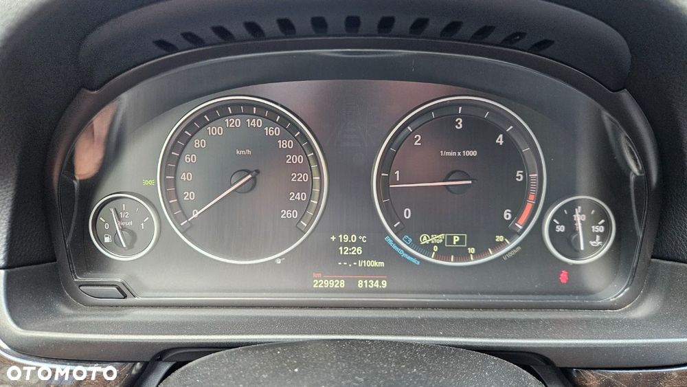 BMW Seria 5 520d - 27