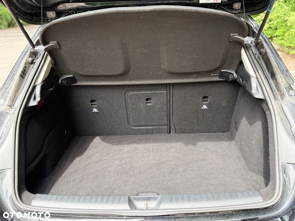 Mercedes-Benz GLA 200 7G-DCT Urban - 14
