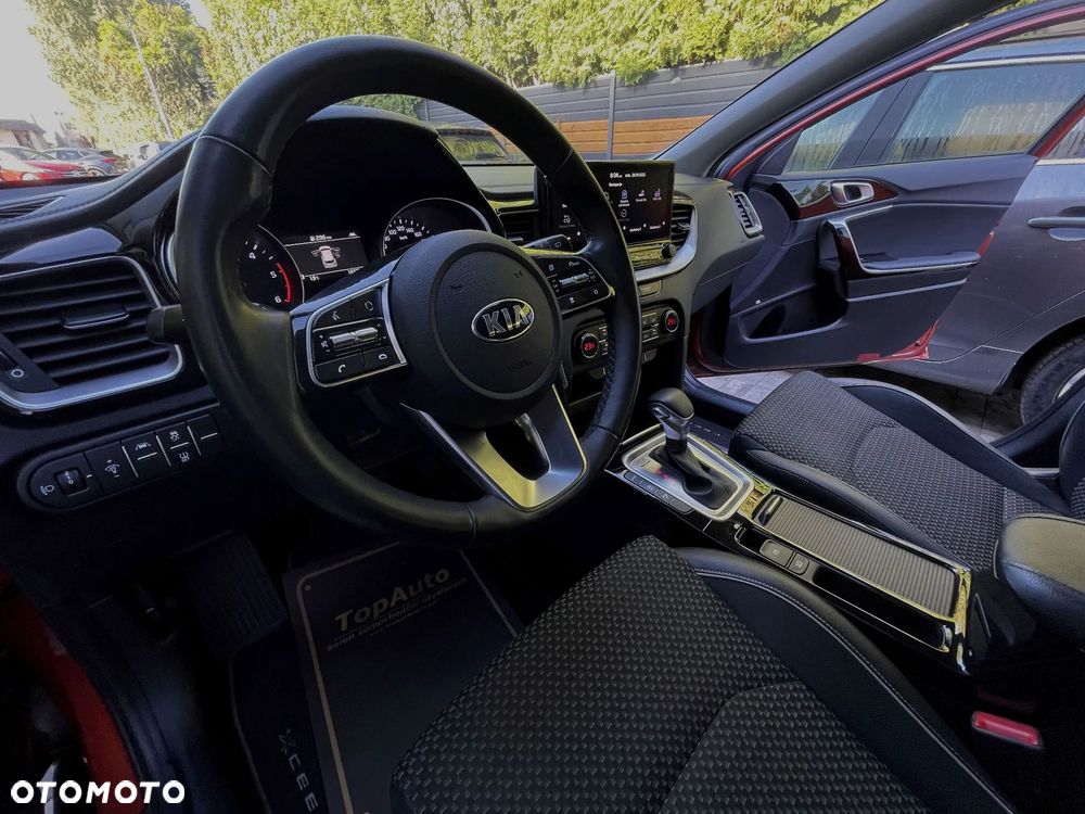 Kia XCeed 1.6 CRDi SCR L Business Line DCT - 19