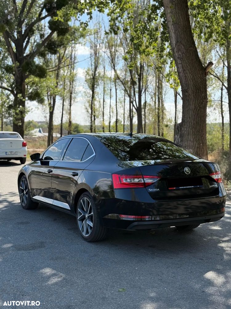 Skoda Superb 2.0 TDI DSG Style - 6