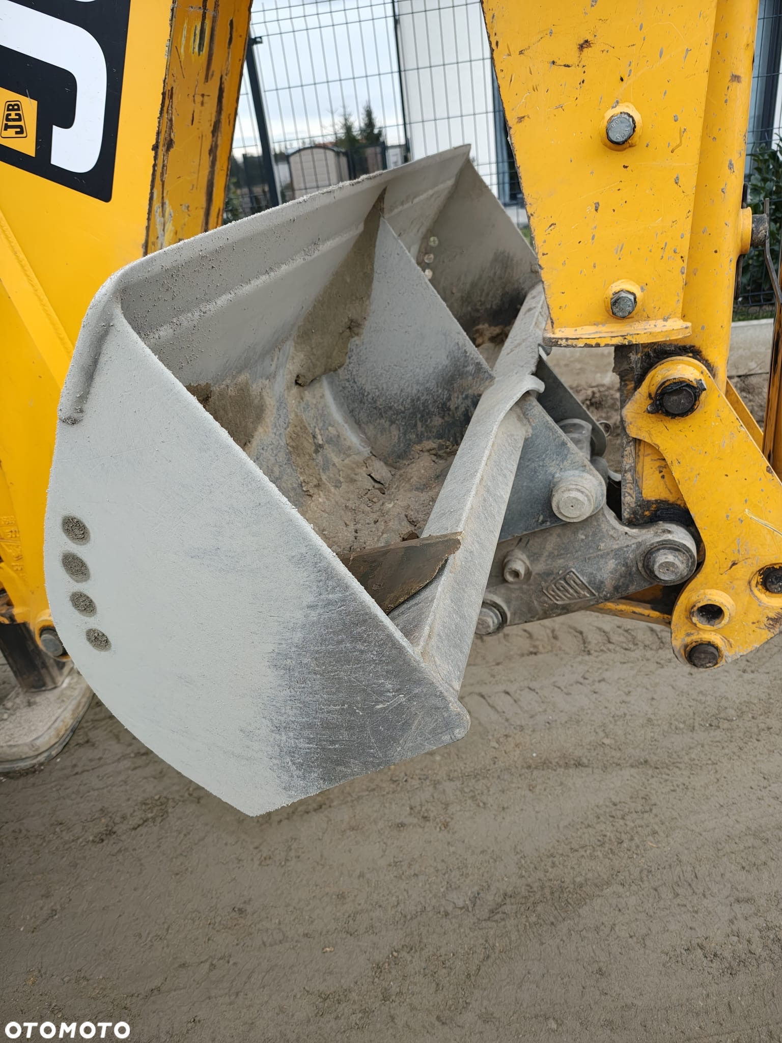 JCB 4CX - 8