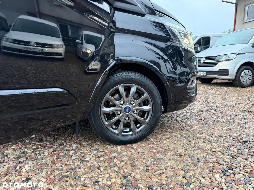 Ford Tourneo Custom 2023 photo 4
